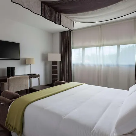 Hotell Nh Collection 5*