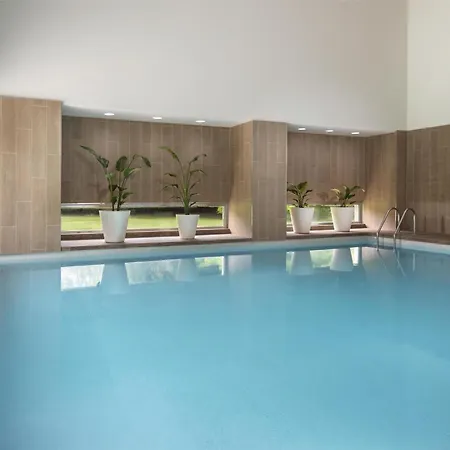 Nh Collection Hotell 5*